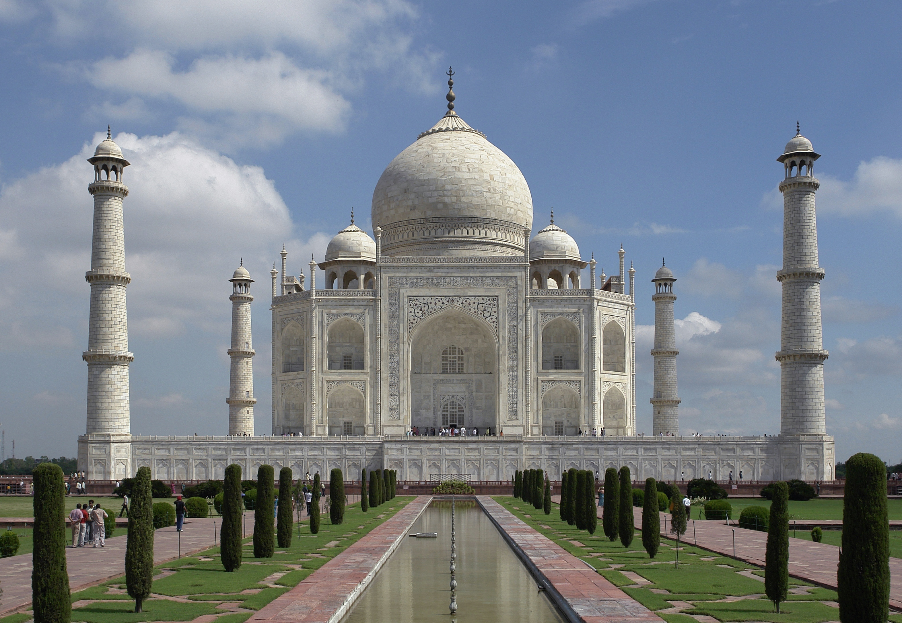 Dehradun to Agra Taxi Service